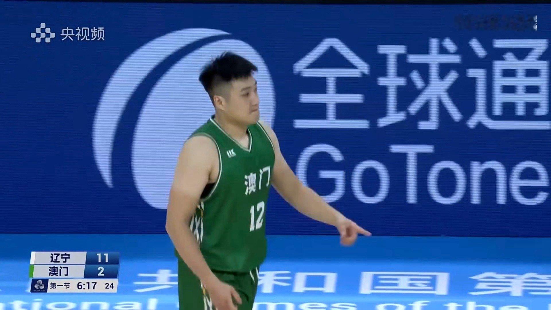 平时训练应该穿短袖比较多。[哪吒使壞]辽宁男篮[超话] 第十五届全运会 ​​​