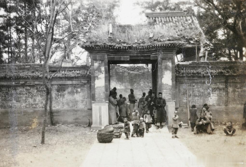 1929年北京佛手公主坟入口大门老北京 Sunday 17 March 1929