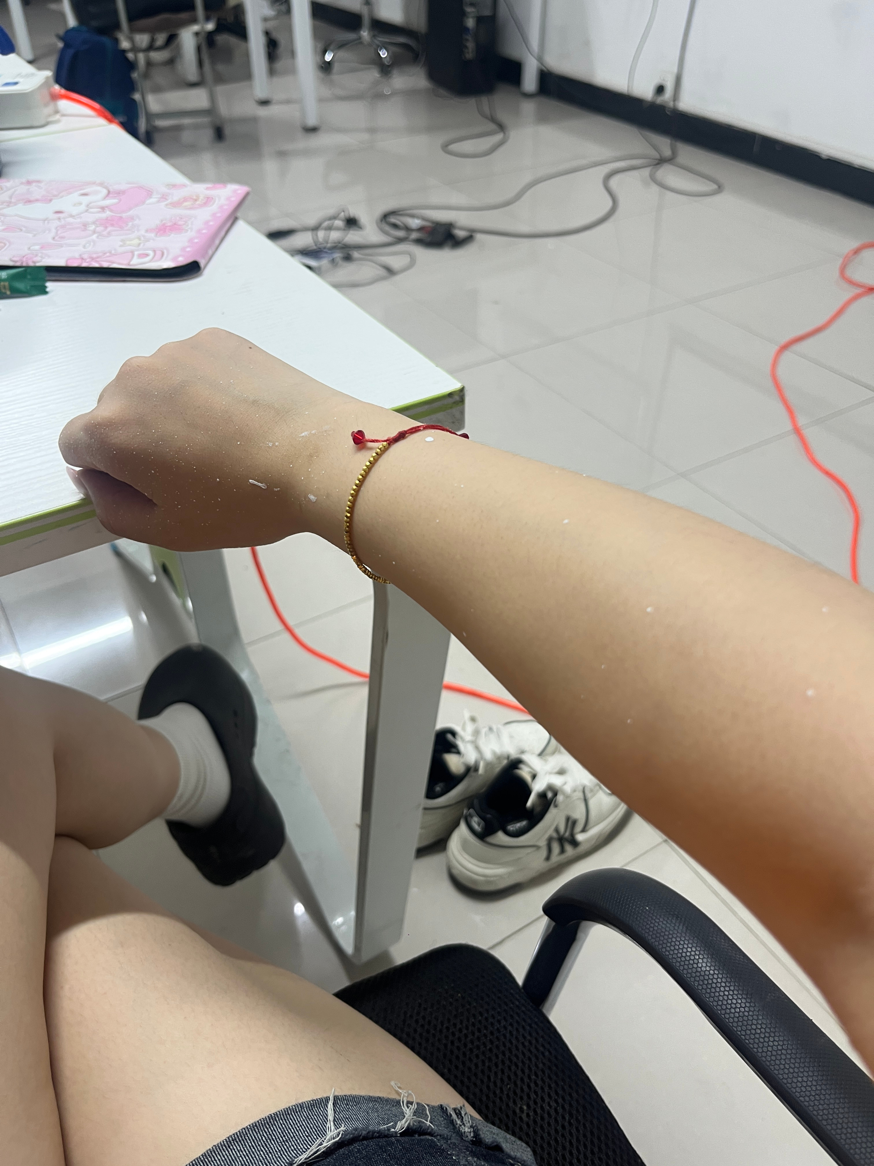 今天又挣八十 花吧上上班刷上墙了 真是没招了 ​​​