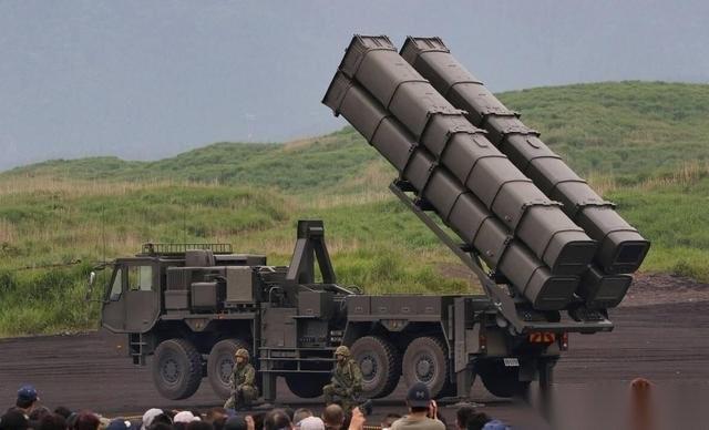 日本口口声声喊着“台湾有事就是日本有事”，结果部署的导弹连台湾的边都摸不到。打着