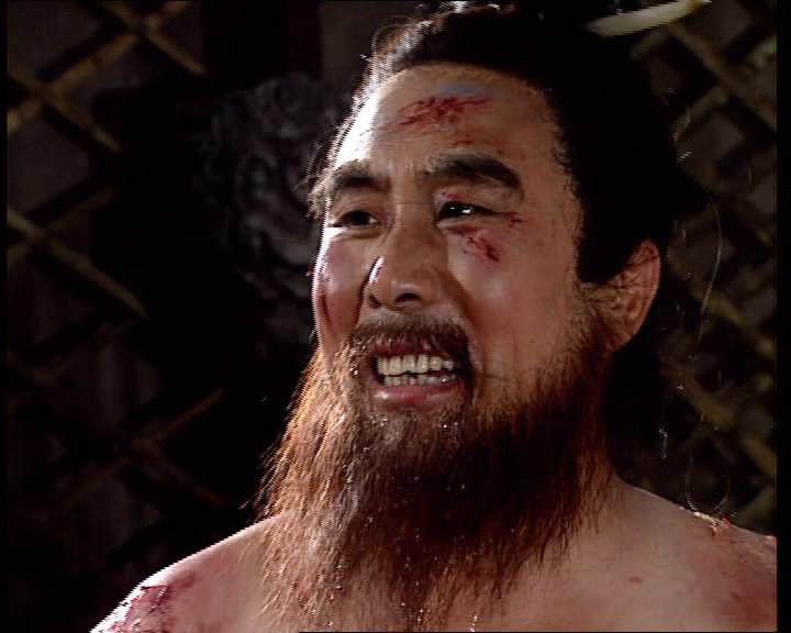 孙权命悬一线，周泰挺身而出：忠肝义胆成就千古佳话
       在历史的长河中，