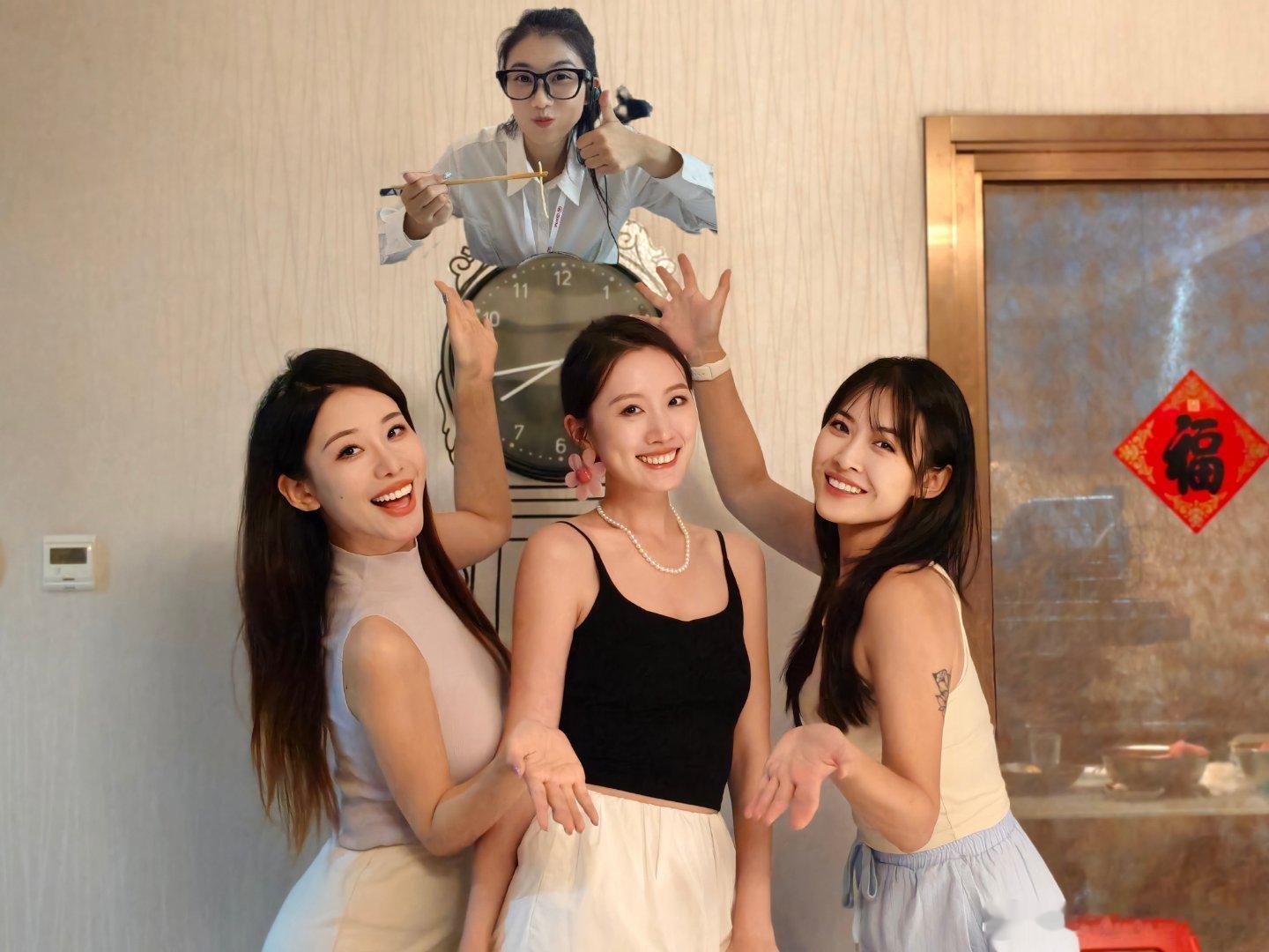 我妈说过两个生日会长两岁吓得我不敢过了姐妹简单聚个餐咯（本篇副主题：找）马er上