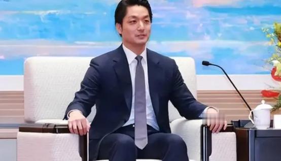 赖清德若敢罢免蒋万安，蒋万安反而可能成为岛内“民族英雄”？这逻辑听着拧巴，背后藏