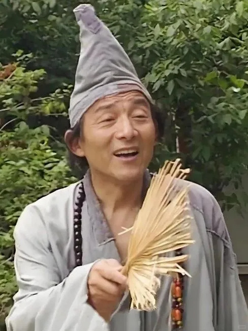 演员游本昌因病去世，享年93岁。从“济公”家喻户晓，成为几代人的童年记忆；到90