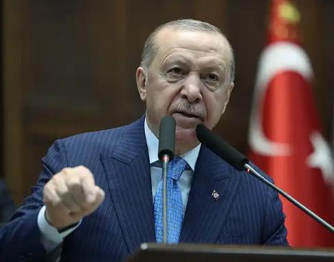 白宫吵翻了！特朗普陷两难，对伊政策反复摇摆。一边是北约在中东接连出手，一边是美国