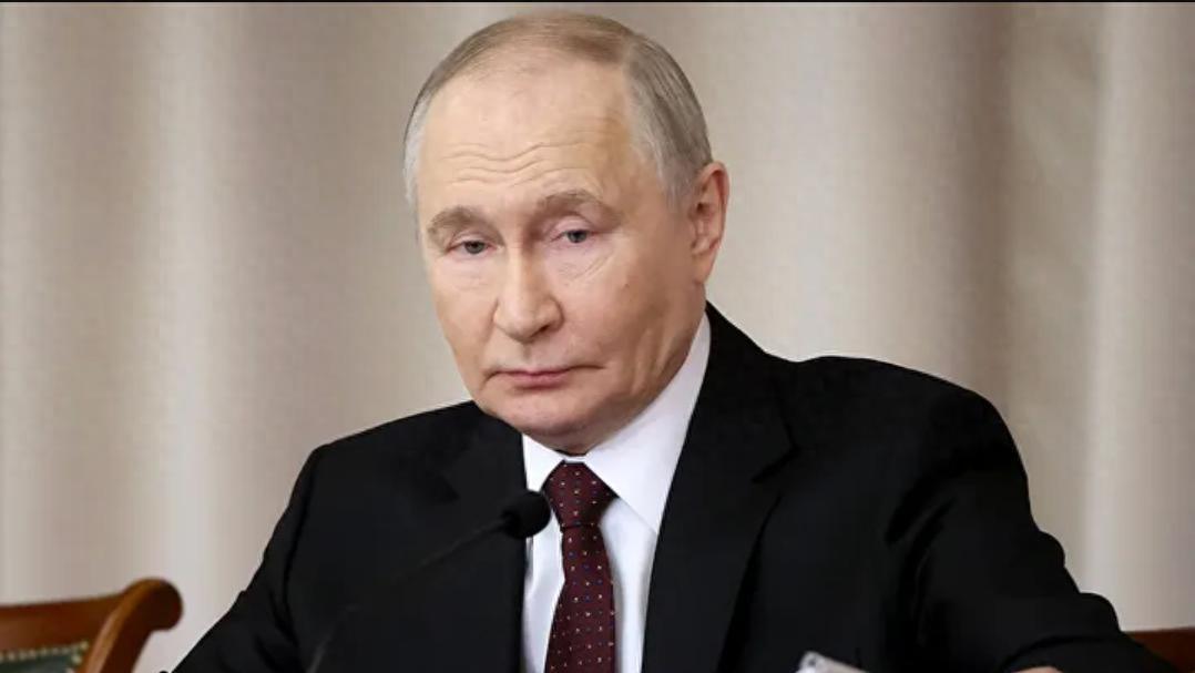 俄1万多枚导弹、数万架无人机、几百万发炮弹都击不垮乌克兰，终于找到原因，这次威胁