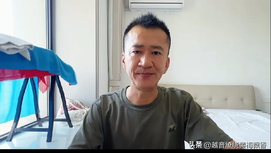 大家网暴李嘉明真没有必要，他只不过说周星驰的电影不好看，其实对于电影每个人都有自