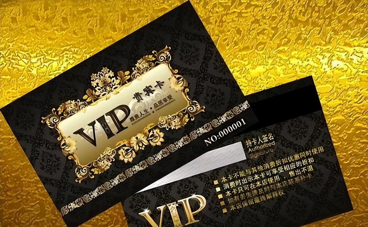 你上次进理发店，被推销办卡了吗？去年全国关了18万家理发店。10块钱的快剪店，门