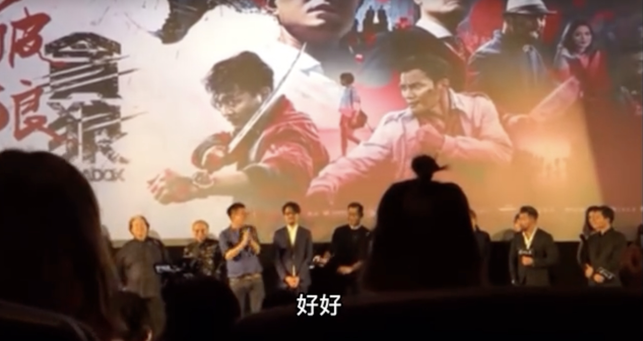 又看一遍原來不僅一味鼓掌而且是第一個（） ​​​