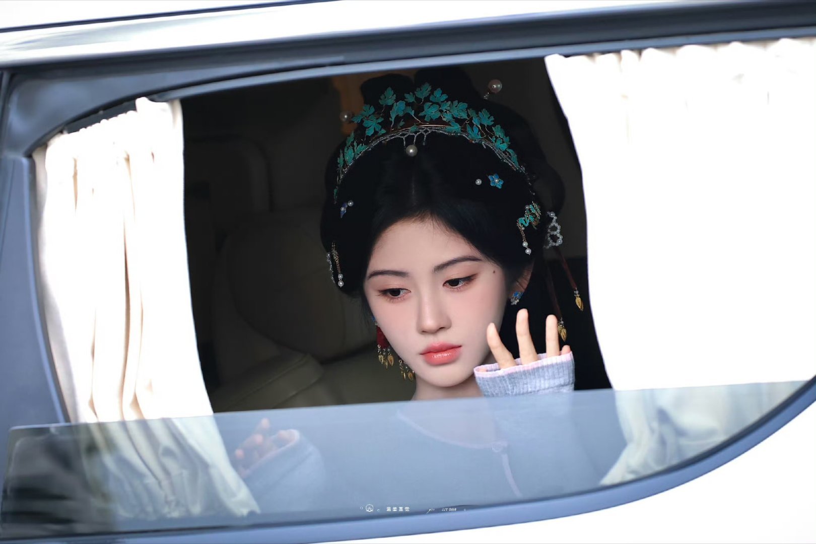 jjy鞠婧祎jjy 鞠婧祎姜黎非“时间啃噬距离每一秒我们都在靠近.” 
