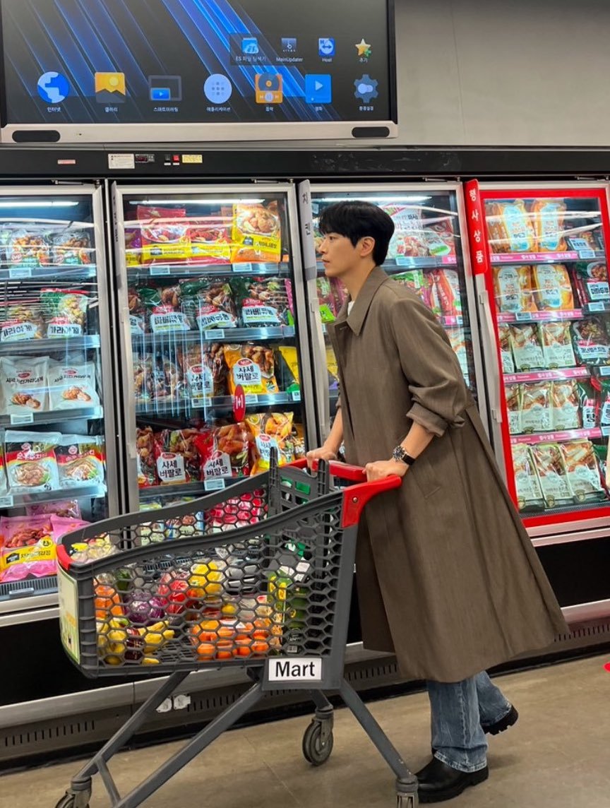 我的完美秘书  李浚赫刘恩浩new post 侧脸也超绝啊！！！！！！！！！ 