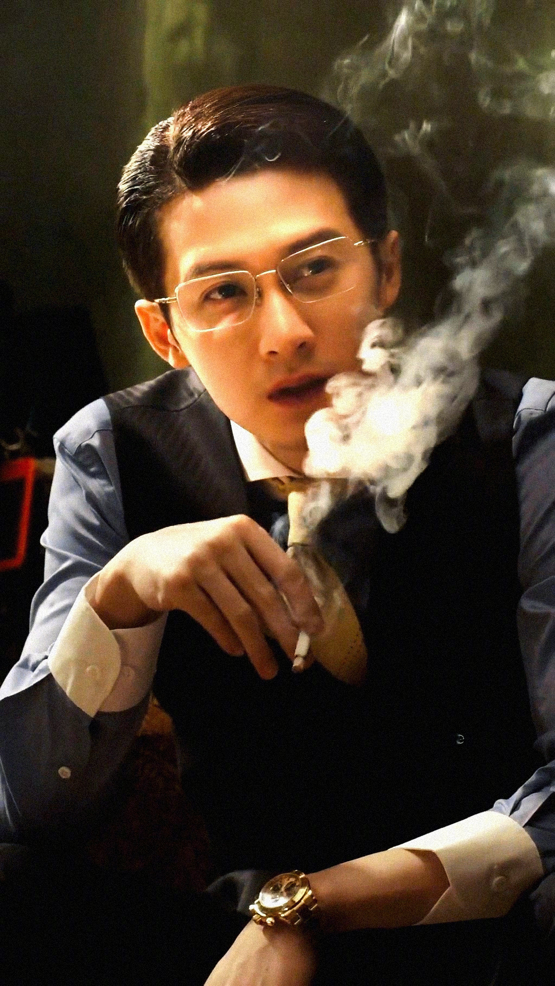 檀健次有吻戏对象是块表 檀健次新片《震耳欲聋》吻戏高能来袭嘿嘿～但这次的对象呢，