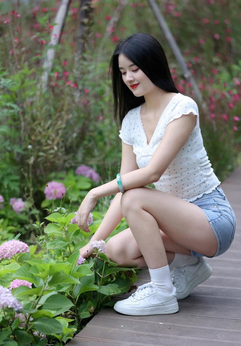 女人离婚后能找到自己的幸福吗? 女人离婚后当然能找到自己的幸福。我认识个姐姐，之