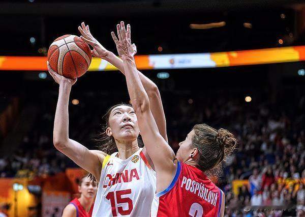 北京时间9月10日凌晨，中国女篮以75:72力克波多黎各，顺利闯入世界杯八强！美