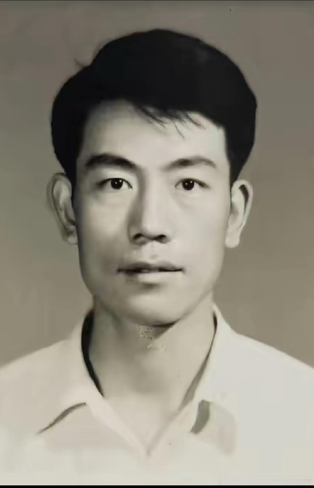 应邀选角：于和伟可以演…………认出来可以演的这人是谁了吧？ ​​​