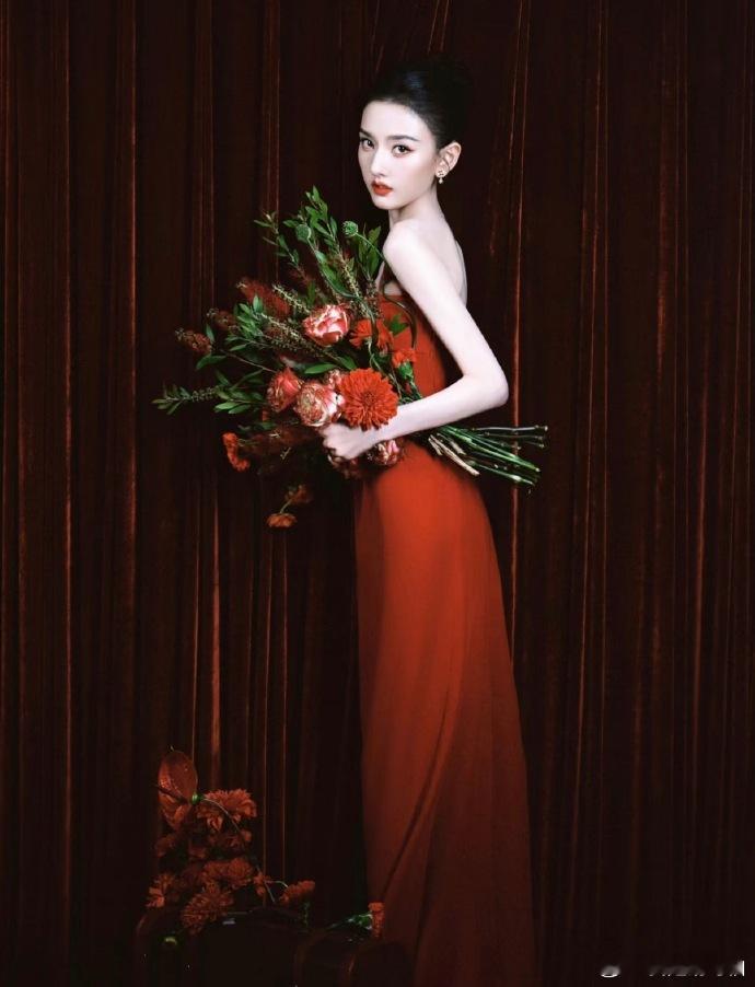 宋祖儿盘发的权威性还是太强了宋祖儿 贝微微