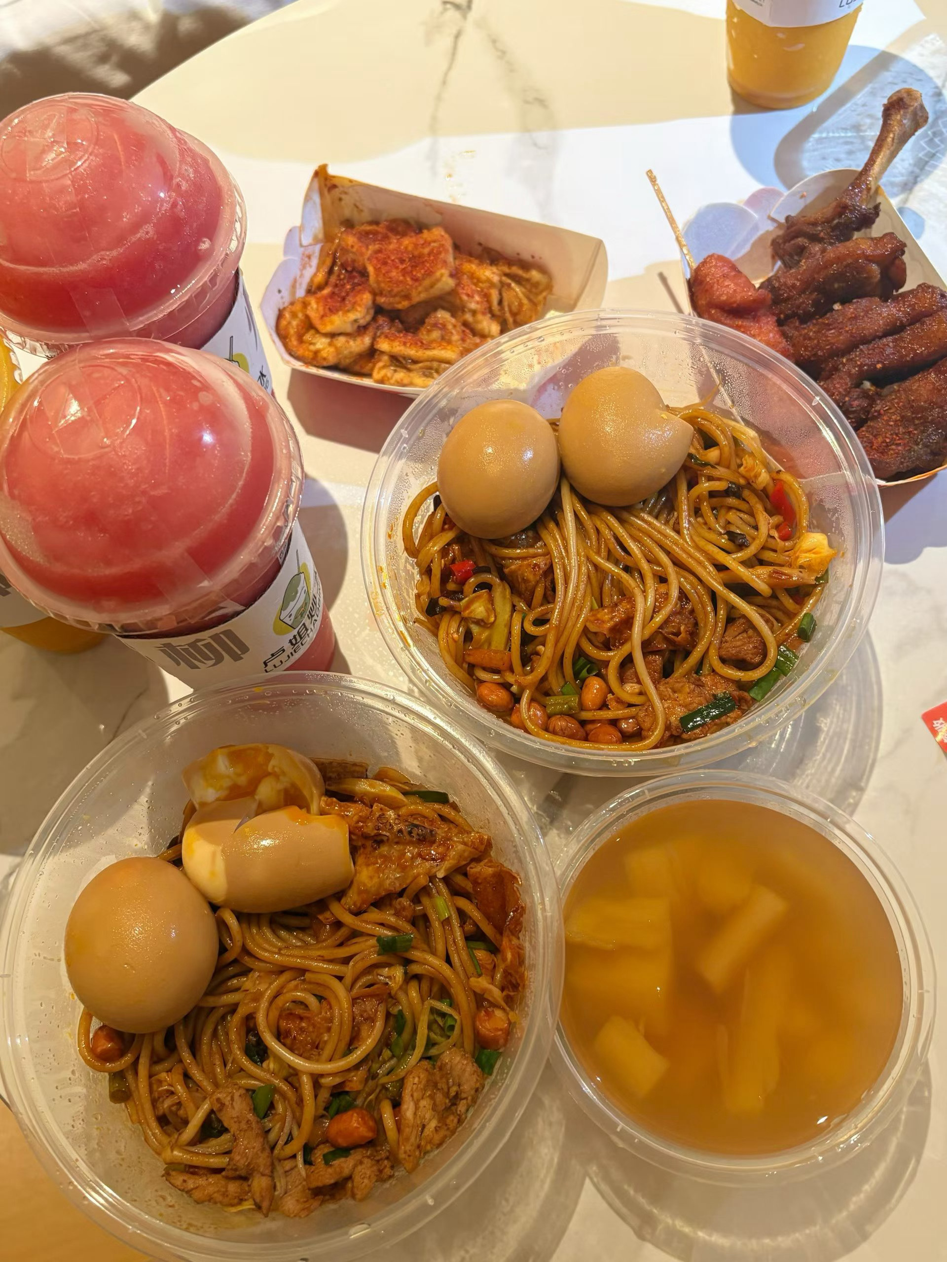 展前旅游猛吃第一人