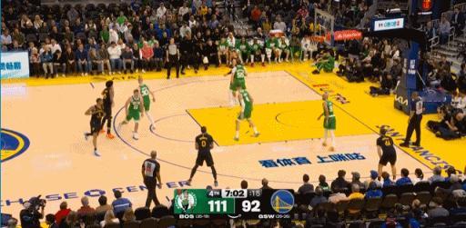 效果显著！勇士引进波神就是干这活！

在今天NBA常规赛勇士对阵绿军的第四节比赛