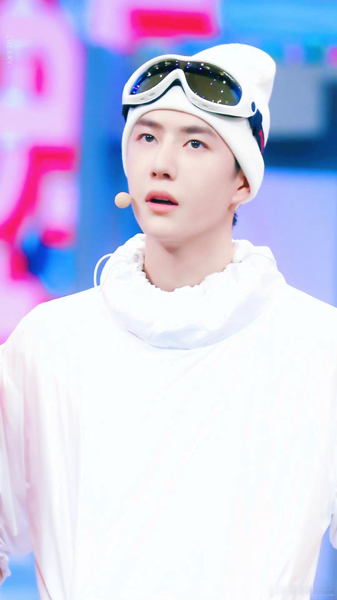 来口雪团子吧！又甜又糯，还爽口