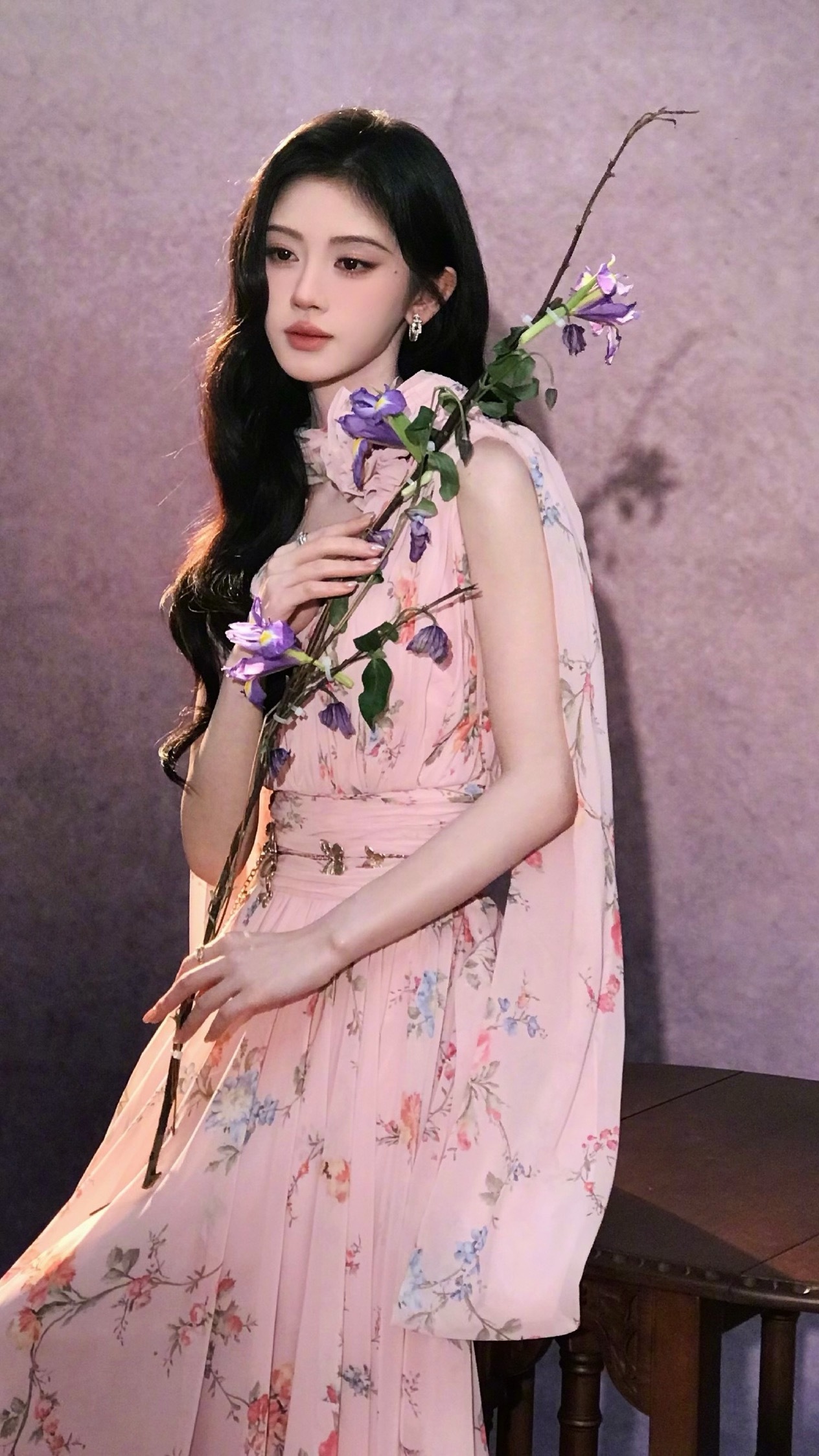 鞠婧祎万花世界 jjy鞠婧祎苏绿夏 平凡是一场惊险搏击之后的小憩，是一次辉煌追求