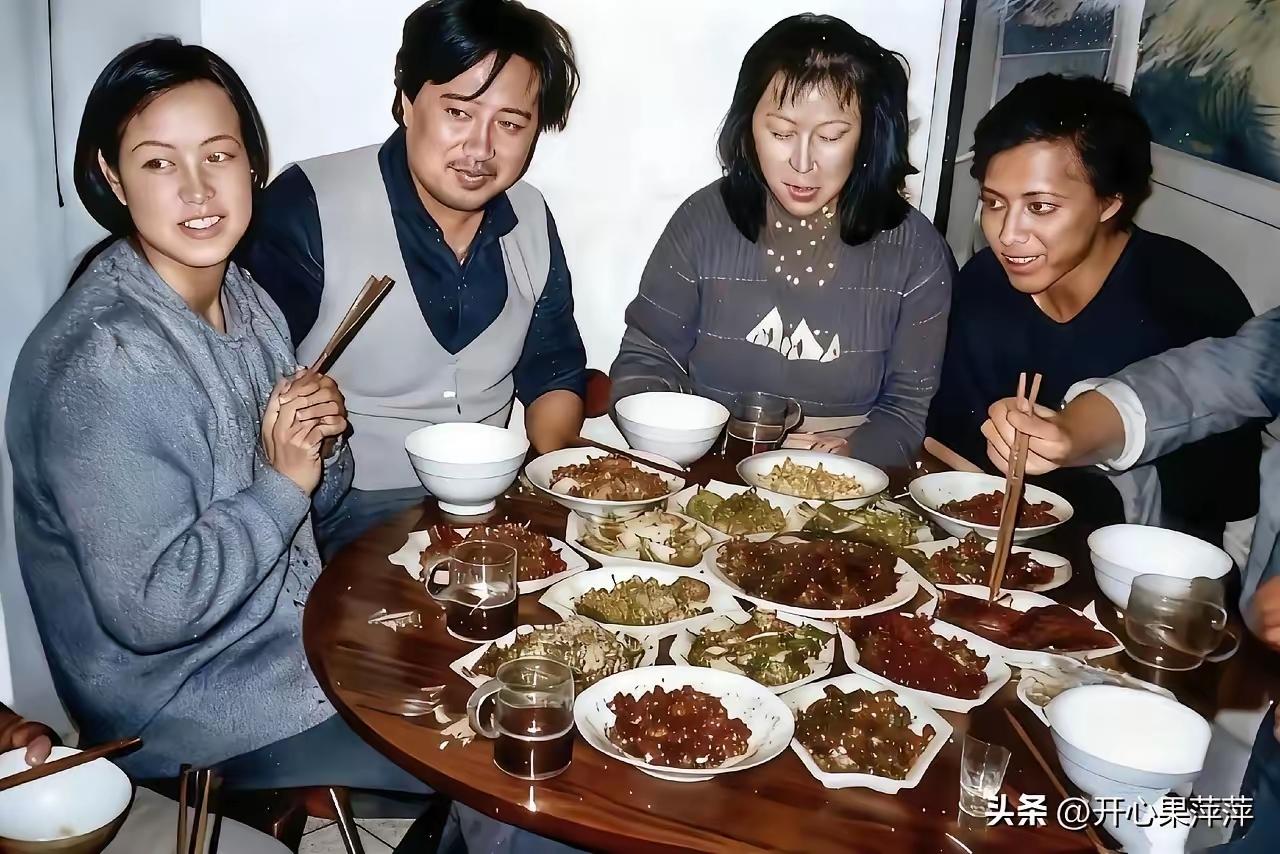 在所有丈夫、男友中刘晓庆最爱的是谁？有人说刘晓庆这辈子除了结婚离婚就是打官司。这