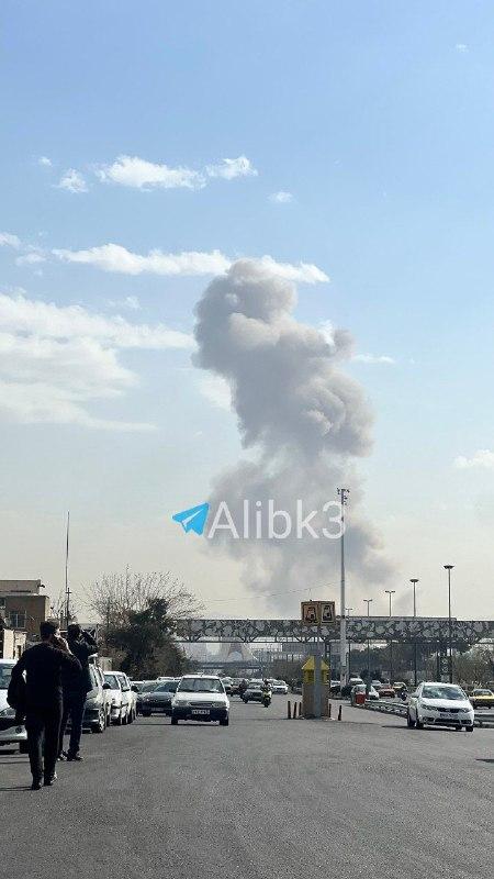 目前，德黑兰及其周边地区正出现爆炸照片和视频，以色列媒体称已对伊朗发动先发制人的