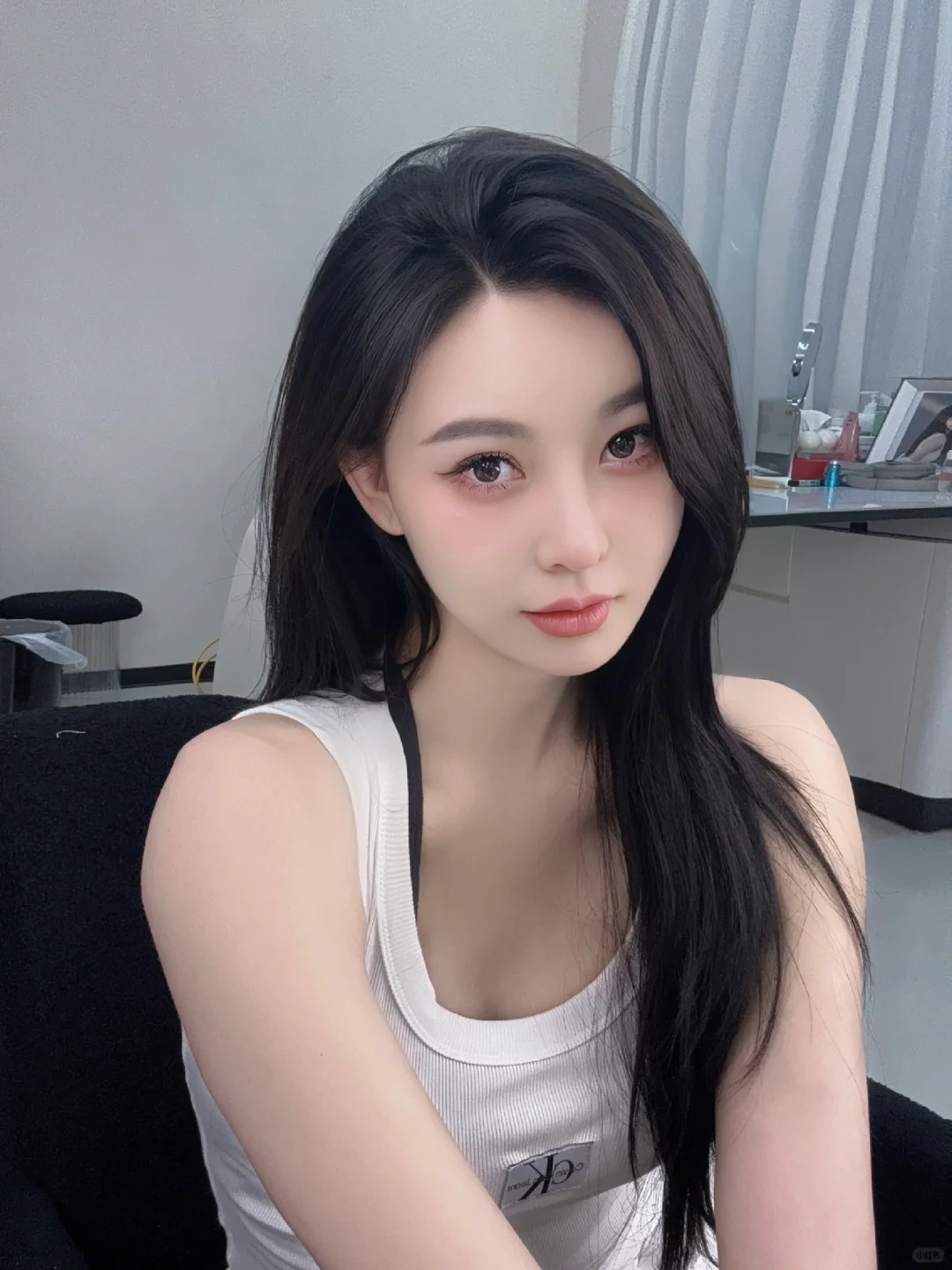 自拍的时候多来点微风吧！