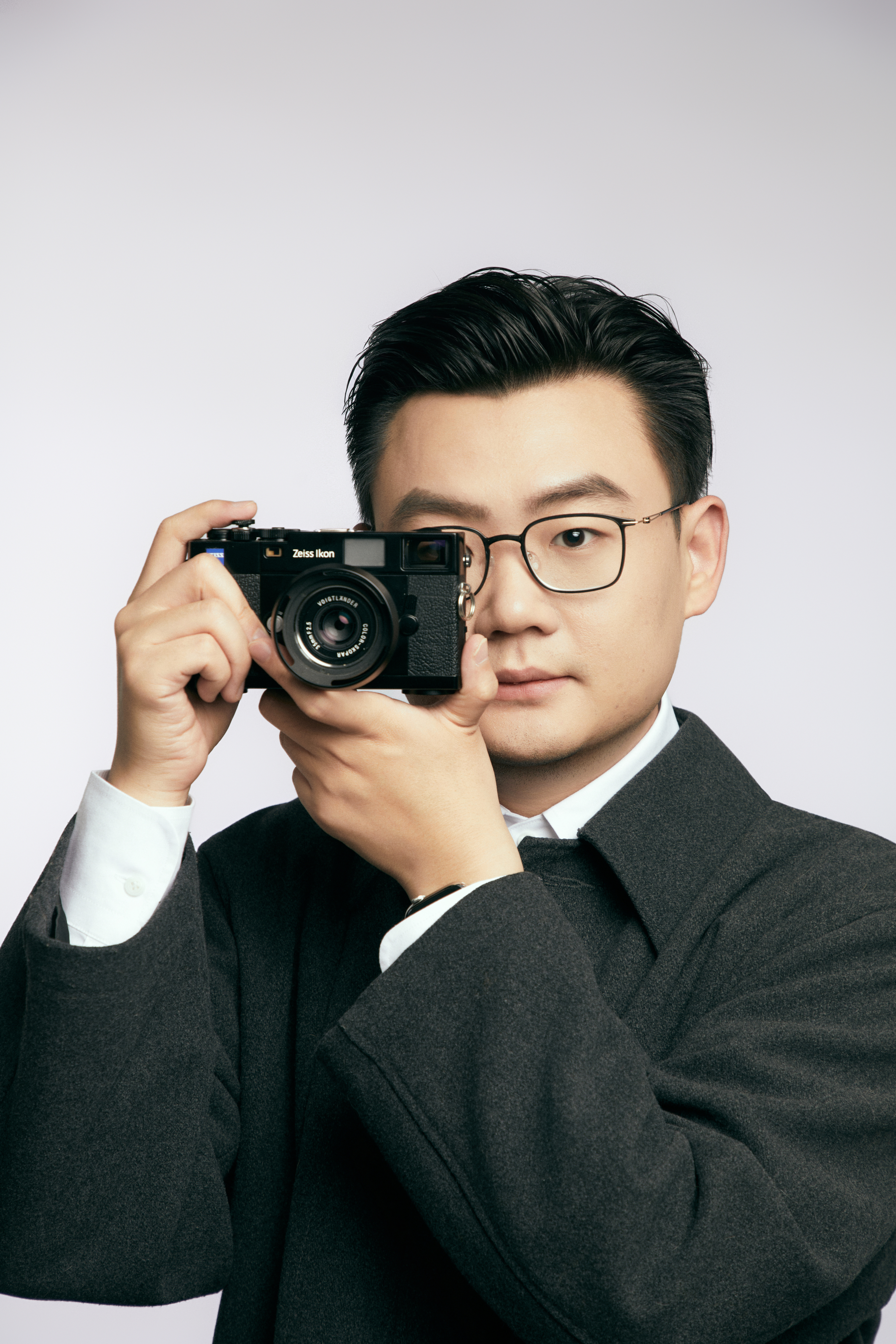 震惊！小参谋真人曝光！连头像都换了他竟然长这样！ 