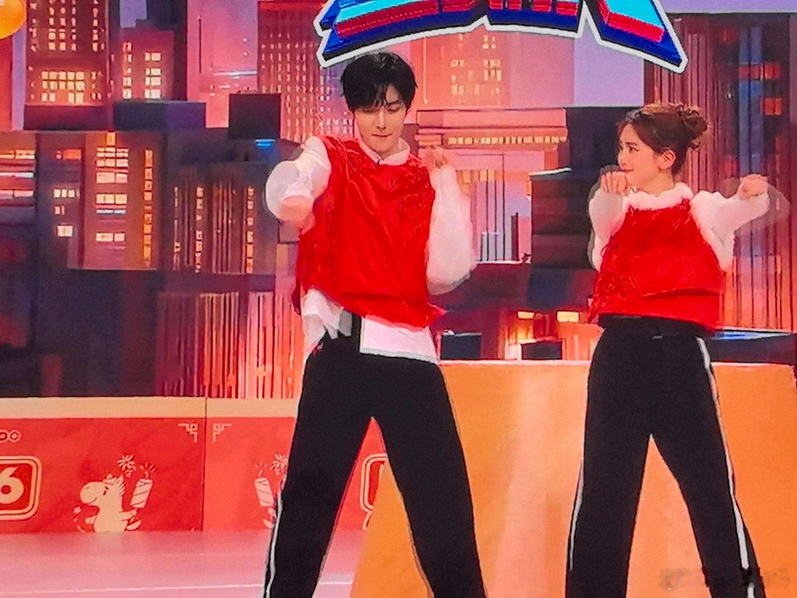 场上男团含量超标章昊（ZB1）、张颜齐（R1SE）刘宇（INTO1）丁程鑫（时代