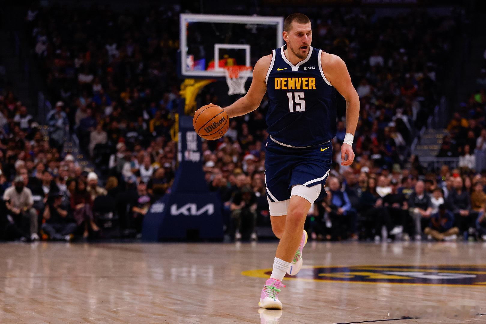 约基奇MVP榜第一  NBA官方更新最新一期MVP榜单，约基奇继续位列首位，二到