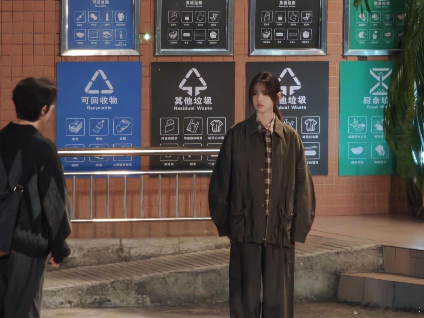 杨超越楼上到底有谁在啊原来破碎感与爆发力可以如此兼容！杨超越在《今天是太阳雨》里