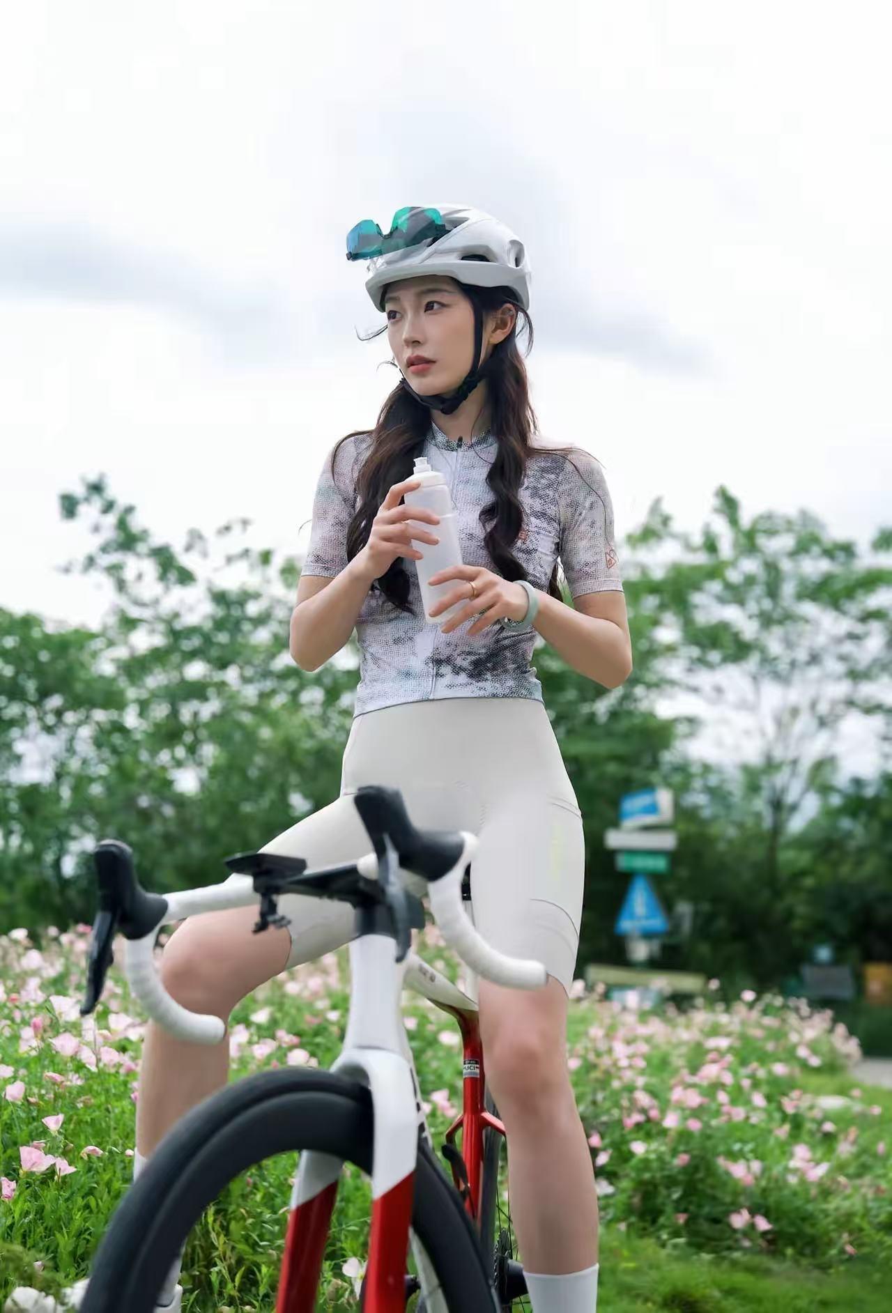 脚下长路便是良药，耳边清风即为清酿。（点击关注，感谢支持。）