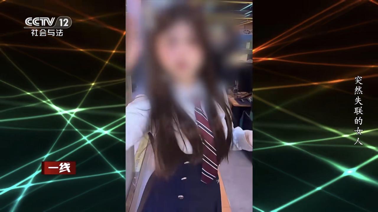 女友变婶婶？重庆一男子为骗钱，把女友介绍给表叔！

整个事件简单来说就是，侄子冉
