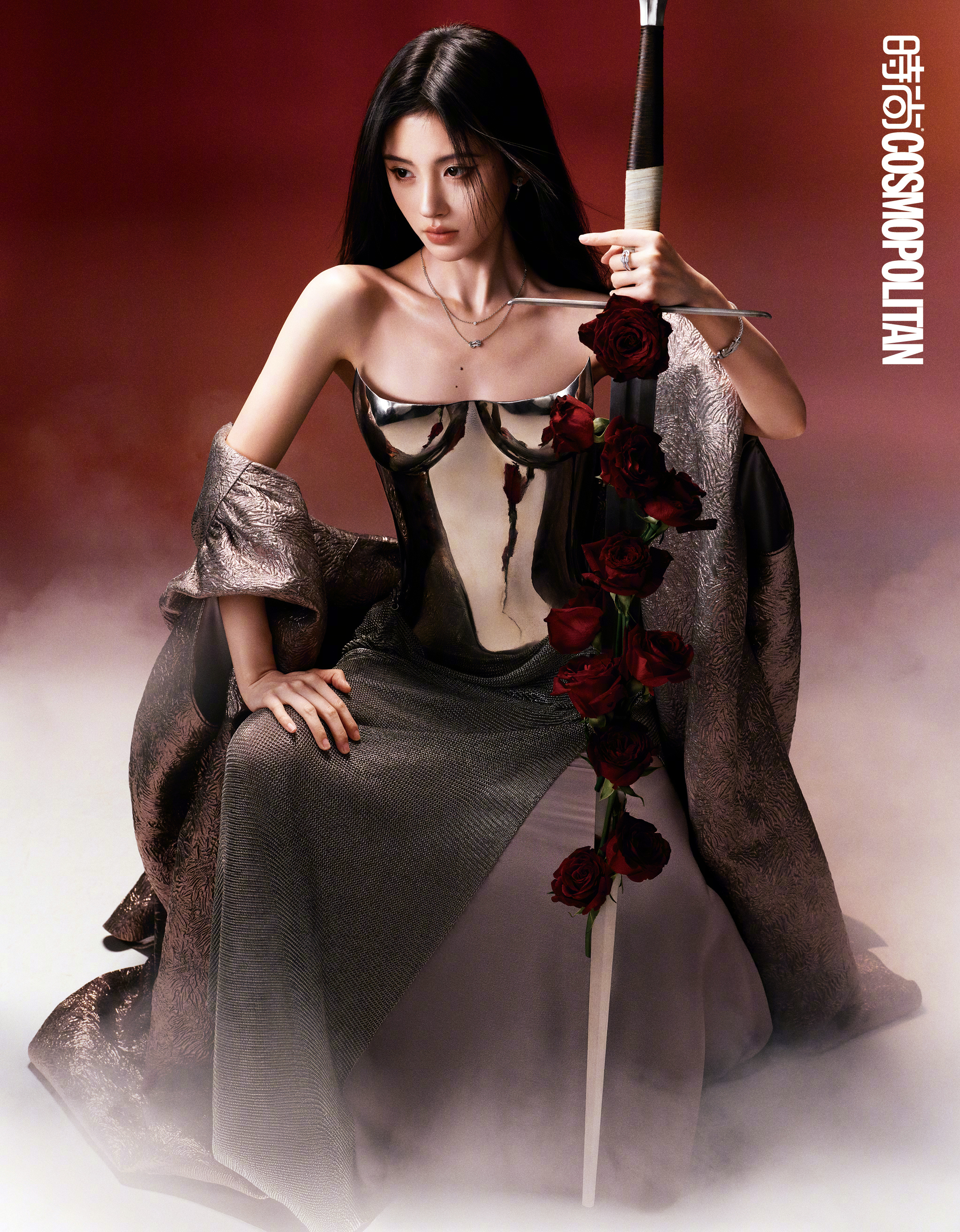 鞠婧祎 还有谁不知道鞠婧祎仅用半年就解锁第二本五大，鞠婧祎这张脸就是时尚艺术品，