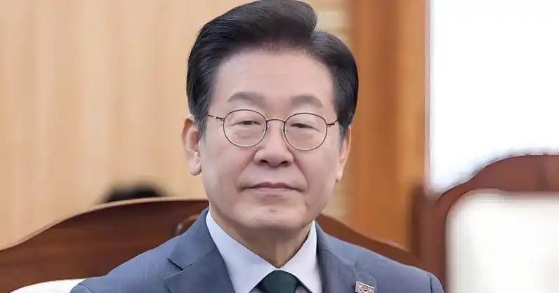 日本那边刚放出签证费要涨的消息，韩国这边就甩出了一个重磅举措：从2026年7月1