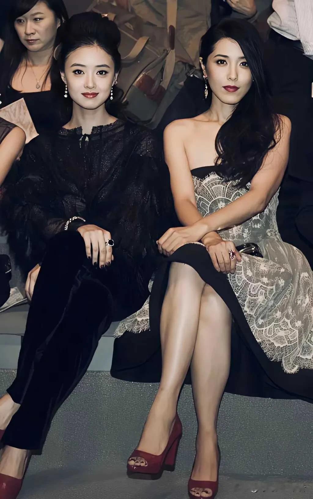 谁的气质更胜一筹，如今内娱的美女好多，但是有气质，有特点的太少了。
像蒋欣，曾黎