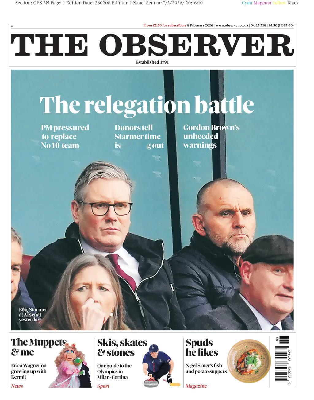 “唐宁街的麻烦”登上了《观察家报》头版，报道英国首相基尔·斯塔默爵士已被要求更换