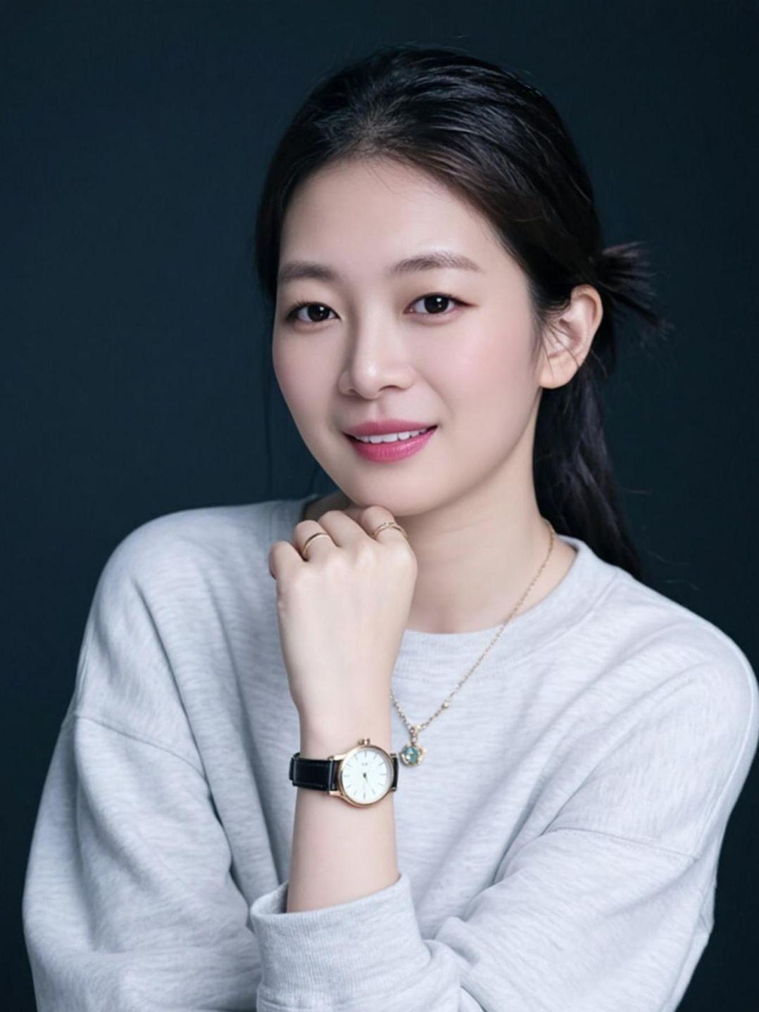 AI清透生活照 热门优雅气质写真休闲穿搭随拍