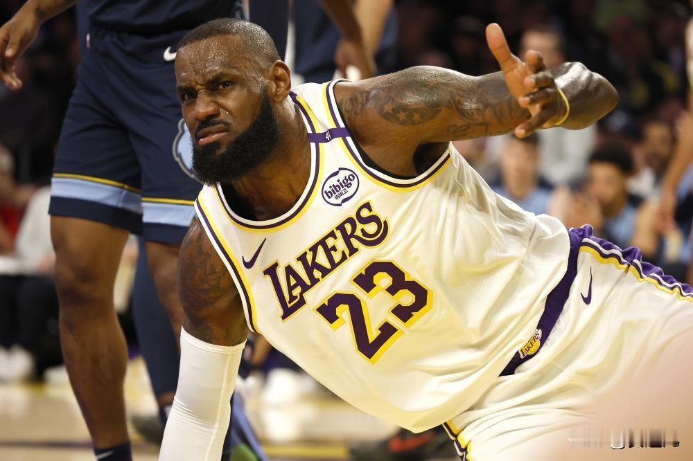 浓眉40+16詹姆斯18+8+8 湖人终结灰熊4连胜
NBA常规赛，湖人116-