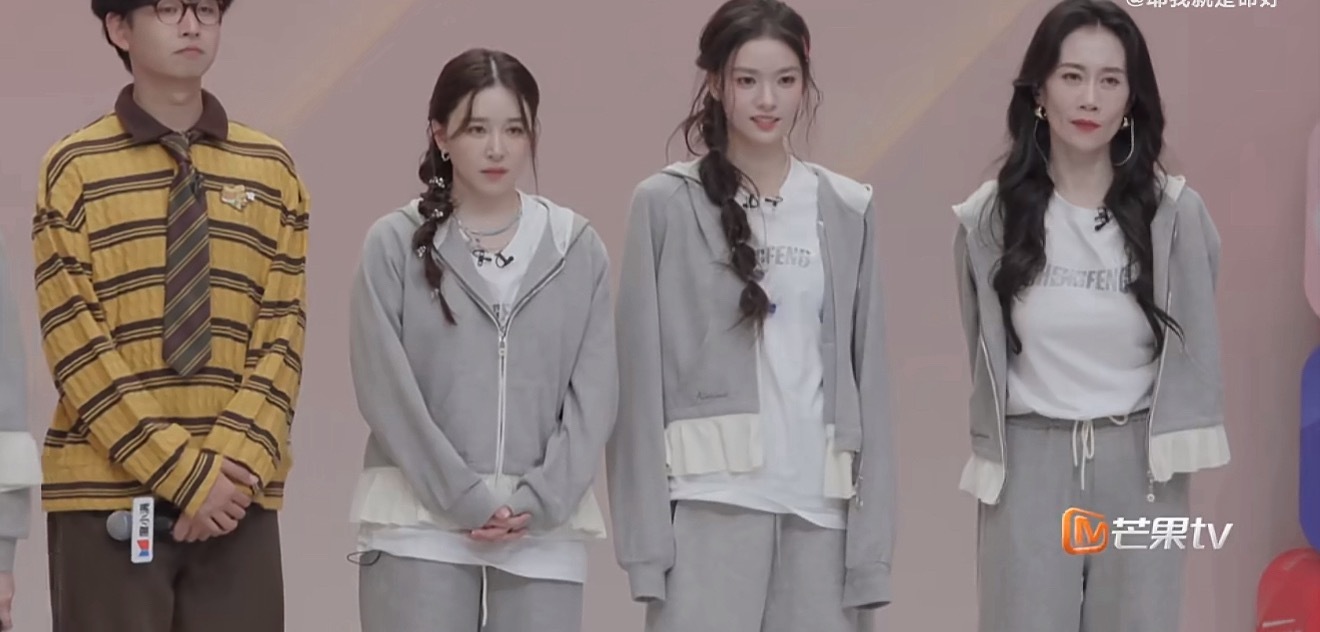 阚清子自认队长没做好 阚清子因为团队带歌词本表演《咏春》，被考官批评，清子认为是