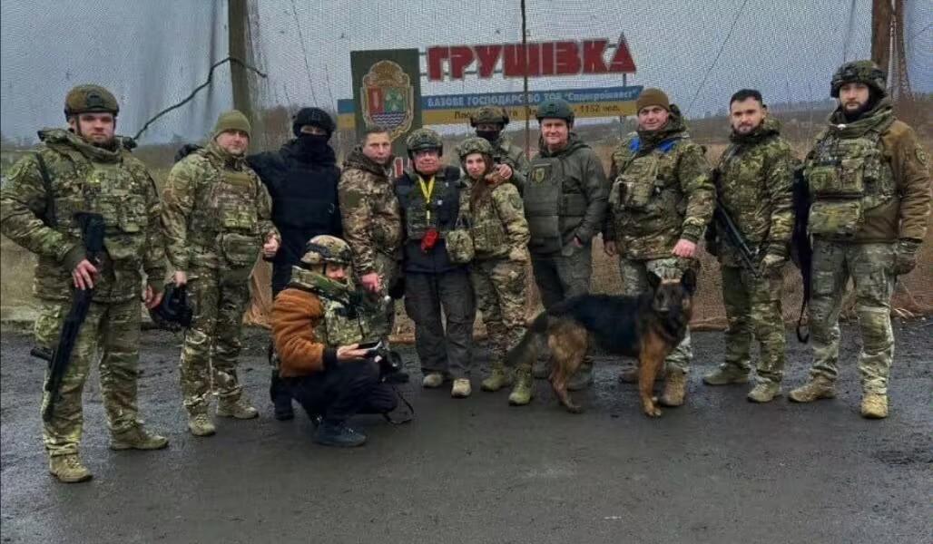 股神巴菲特的儿子霍华德·巴菲特亲自前往乌克兰前线，帮助乌克兰的平民撤离。他是乌克