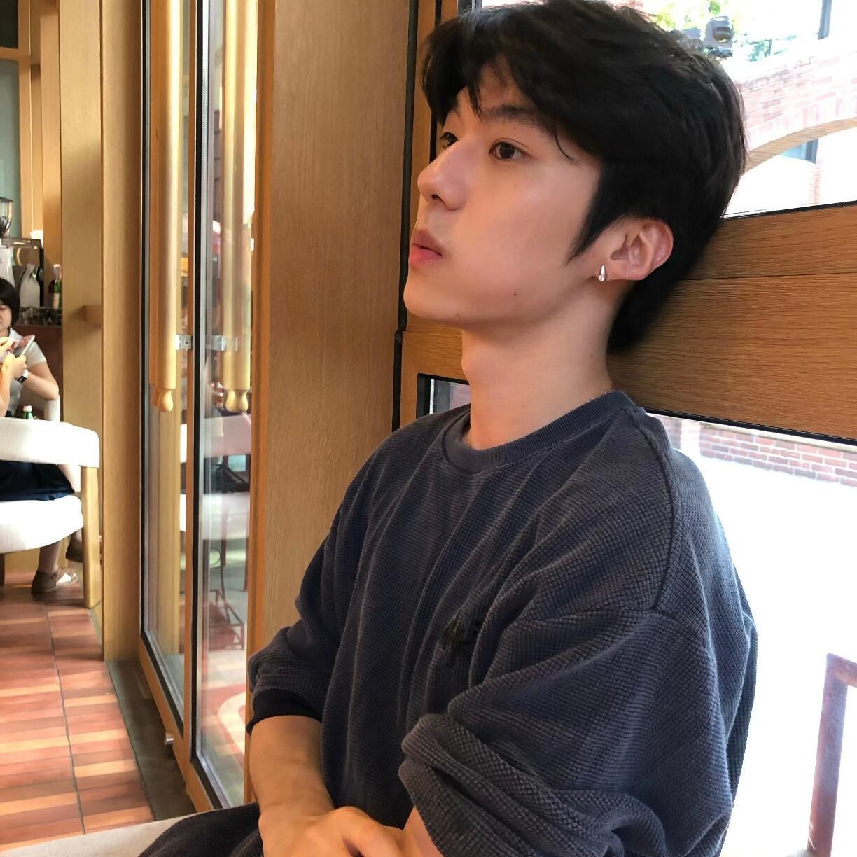 𝚂𝚑𝚊𝚛𝚎-｜分享一组超级爱的男生头像🩵❄️💦 