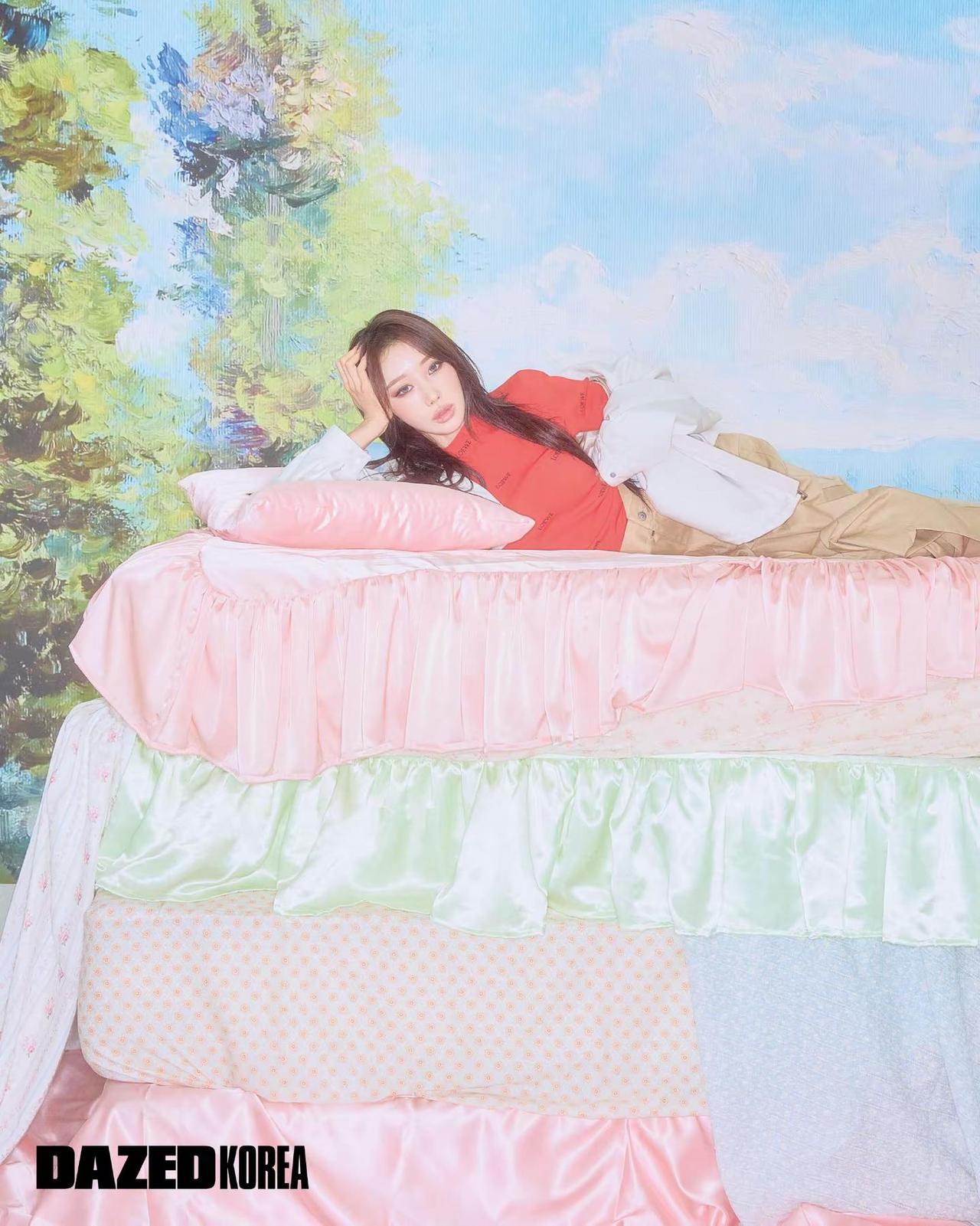 GISELLE X LOEWE。DAZED KOREA with 记录每一帧的热