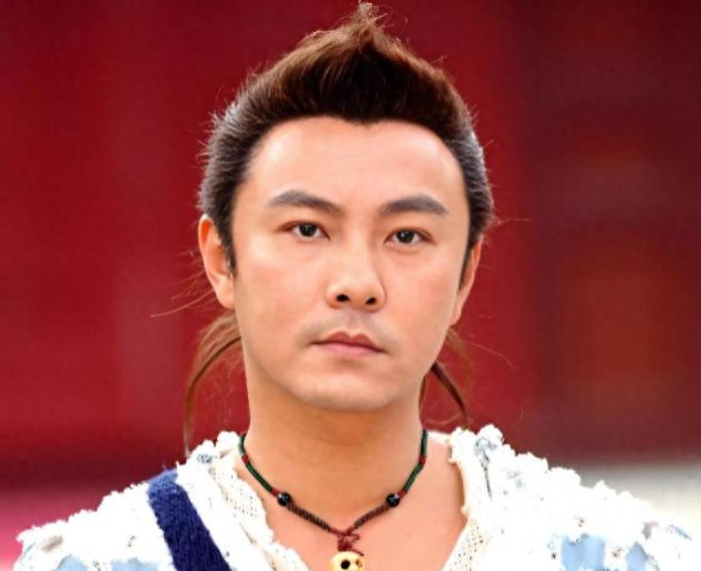 结三次婚、经历丧子之痛，60岁无儿无女，王晶为何说张卫健一点都不惨？

 
在大