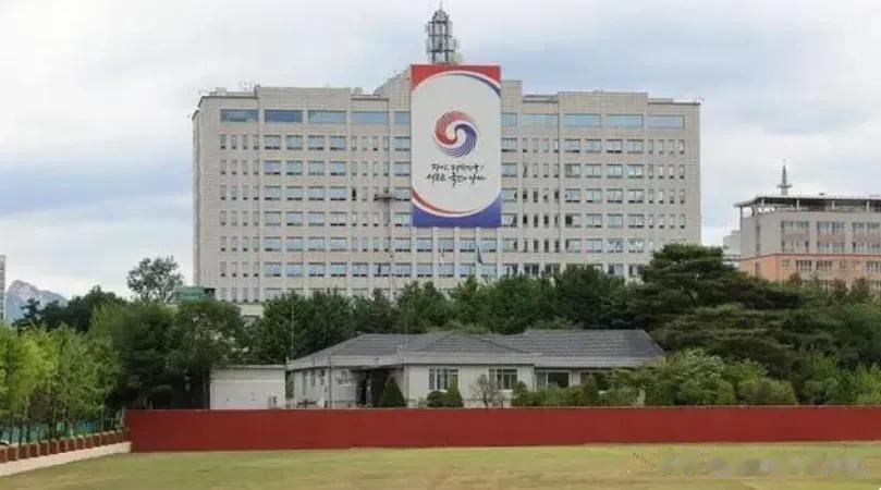 韩国再遭奇耻大辱，韩议员质问当局：韩国到底是不是主权国家？

来源:海峡快讯

