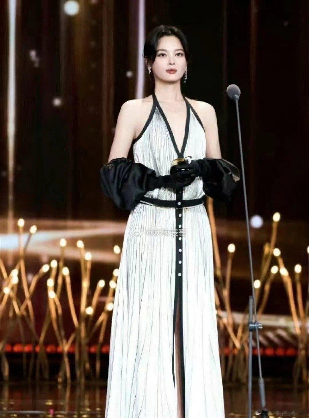 同为鲶鱼系，为什么辛芷蕾年近四十状态比Jennie还好？ ​​​