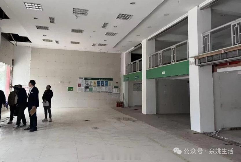 余姚市中心店面年租50万起拍 4月15日，余姚市中心新建路78号一楼5间店面房公