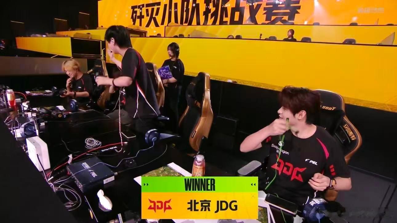 JDG晋级歼灭六强JDG战队用一场酣畅淋漓的对决拿下晋级名额，歼灭六强赛相信他们