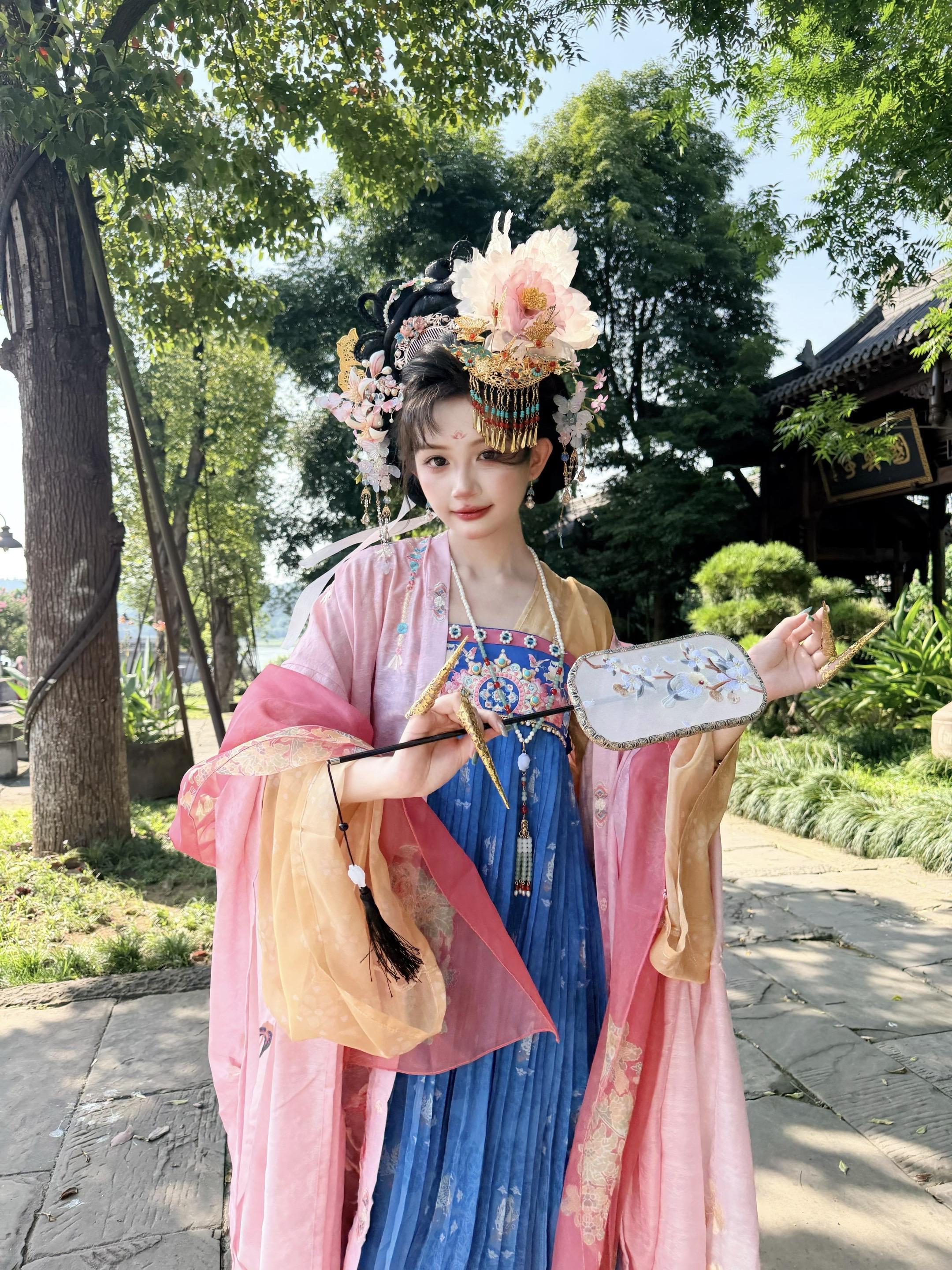 也没人告诉我粉色大唐风这么出片啊!