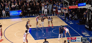 NBA赛场镜头：哈特罚球绝杀，最后时刻就看哈特表演了！蒙蒂懵逼了！
  布伦森突